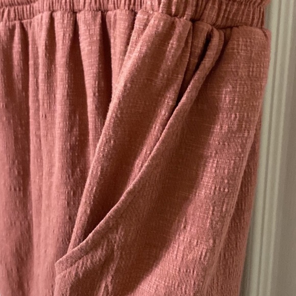 Rust Romper with Puff Sleeves and Pockets - Picture 5 of 8